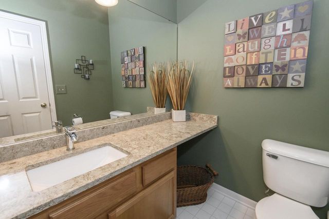 14355 W Lenox DRIVE, New Berlin, WI 53151