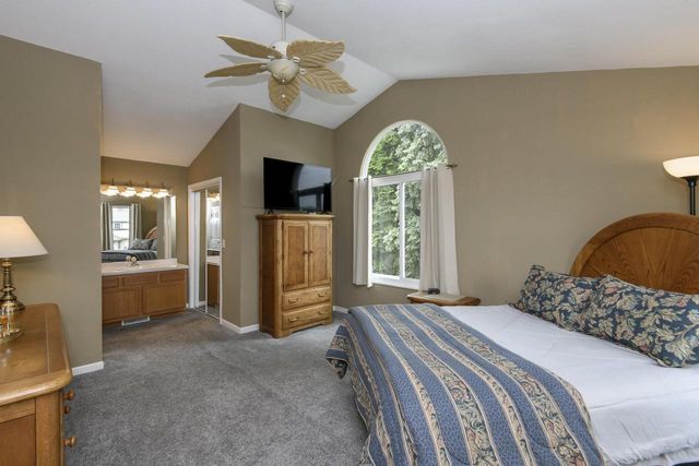 14355 W Lenox DRIVE, New Berlin, WI 53151