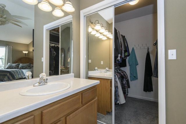 14355 W Lenox DRIVE, New Berlin, WI 53151