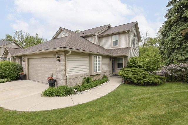 14355 W Lenox DRIVE, New Berlin, WI 53151