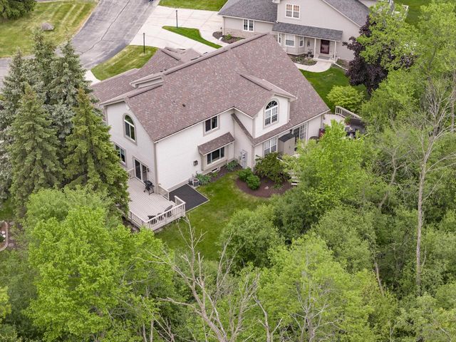14355 W Lenox DRIVE, New Berlin, WI 53151