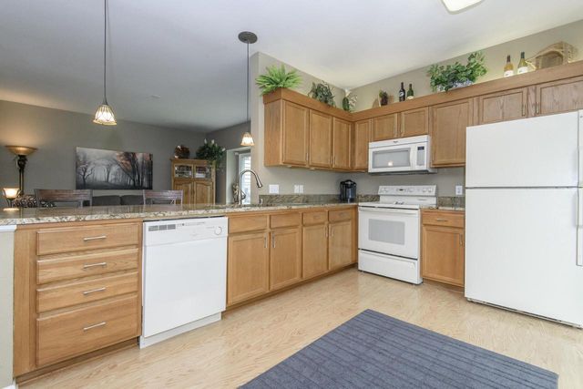 14355 W Lenox DRIVE, New Berlin, WI 53151