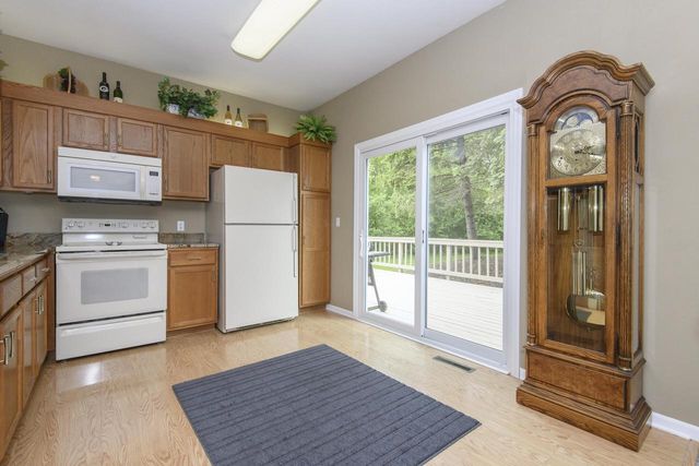 14355 W Lenox DRIVE, New Berlin, WI 53151