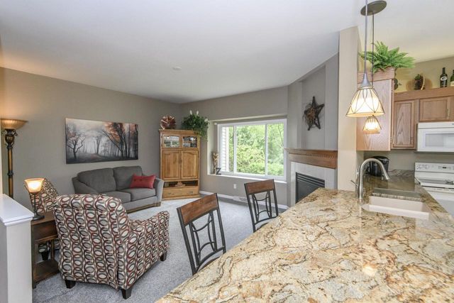 14355 W Lenox DRIVE, New Berlin, WI 53151