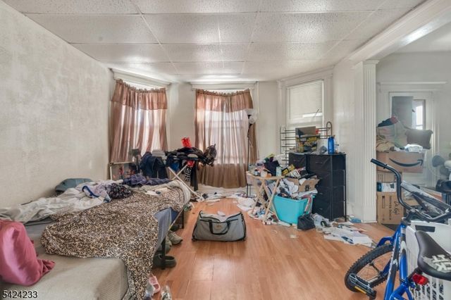 189 Scheerer Ave, Newark City, NJ 07112