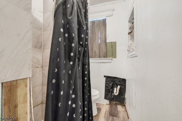 189 Scheerer Ave, Newark City, NJ 07112