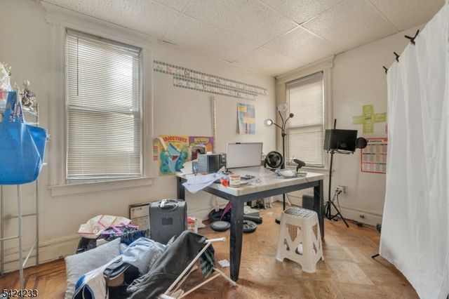 189 Scheerer Ave, Newark City, NJ 07112