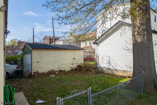 189 Scheerer Ave, Newark City, NJ 07112