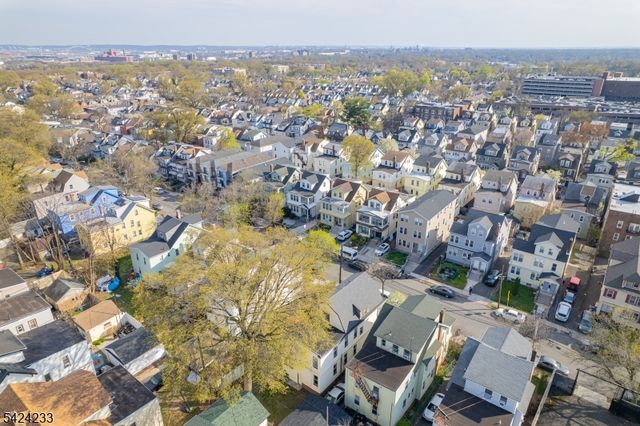 189 Scheerer Ave, Newark City, NJ 07112