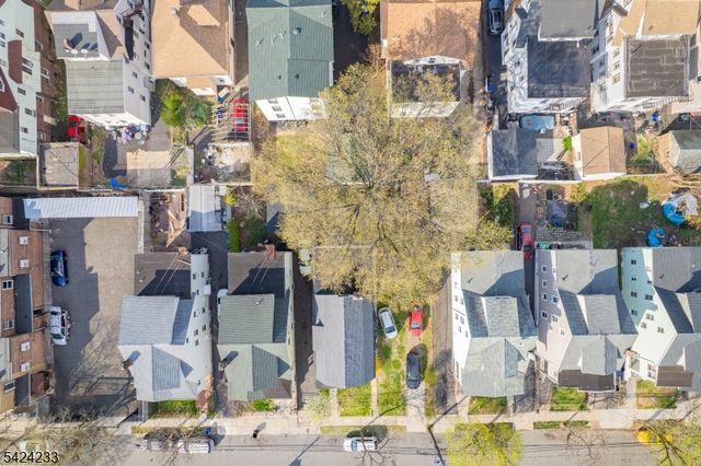 189 Scheerer Ave, Newark City, NJ 07112