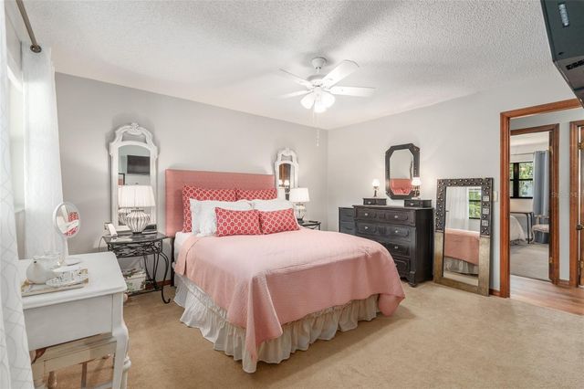 38845 ELLA DRIVE, Lady Lake, FL 32159