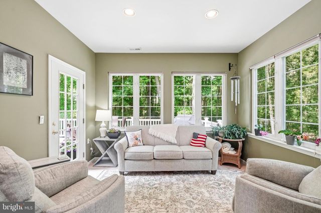 42 HUXLEY CIR, Marlton, NJ 08053