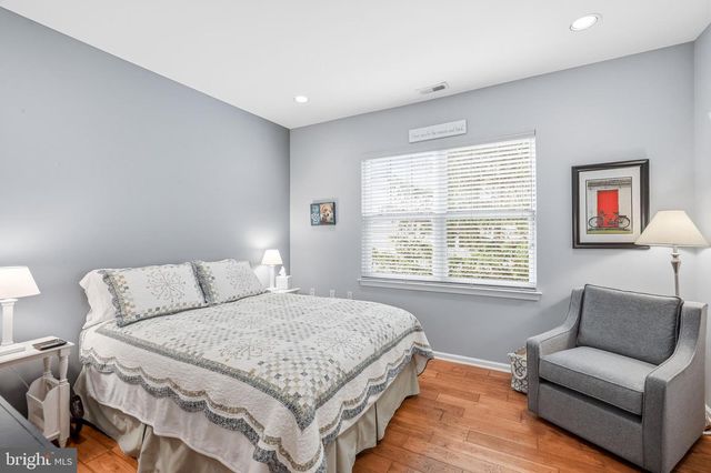 42 HUXLEY CIR, Marlton, NJ 08053