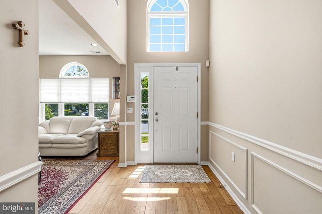42 HUXLEY CIR, Marlton, NJ 08053