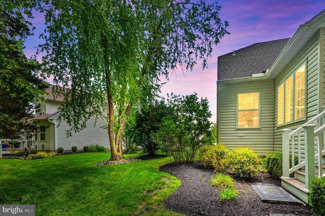 42 HUXLEY CIR, Marlton, NJ 08053
