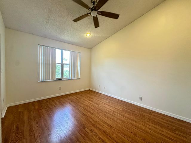 420 SW 122nd Avenue 420, Pembroke Pines, FL 33025