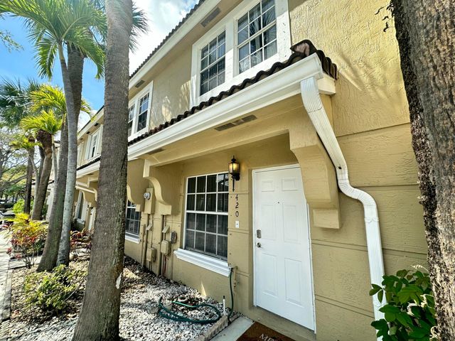 420 SW 122nd Avenue 420, Pembroke Pines, FL 33025