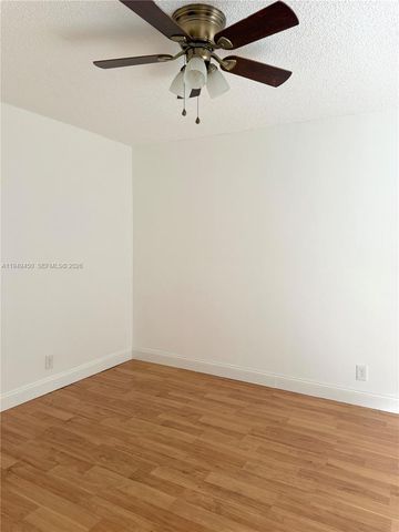 3516 Gardens East Dr A, Palm Beach Gardens, FL 33410