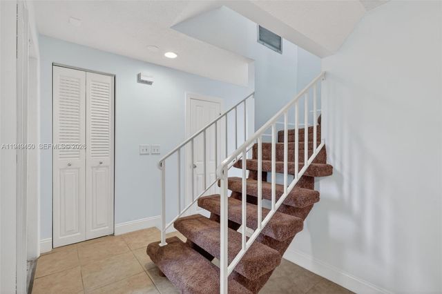 3516 Gardens East Dr A, Palm Beach Gardens, FL 33410