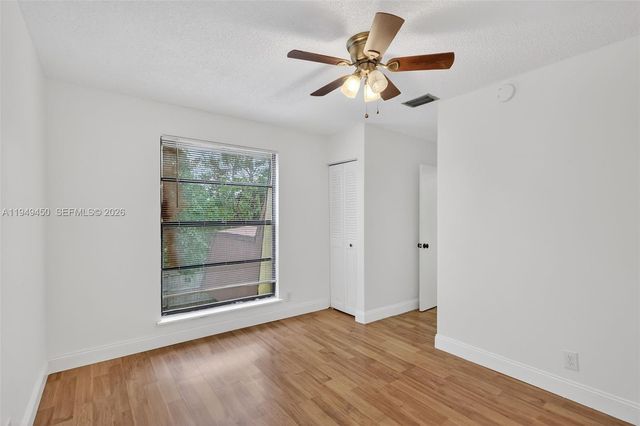 3516 Gardens East Dr A, Palm Beach Gardens, FL 33410