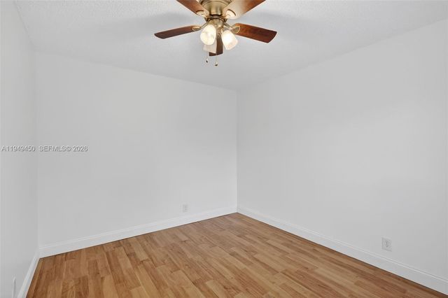 3516 Gardens East Dr A, Palm Beach Gardens, FL 33410