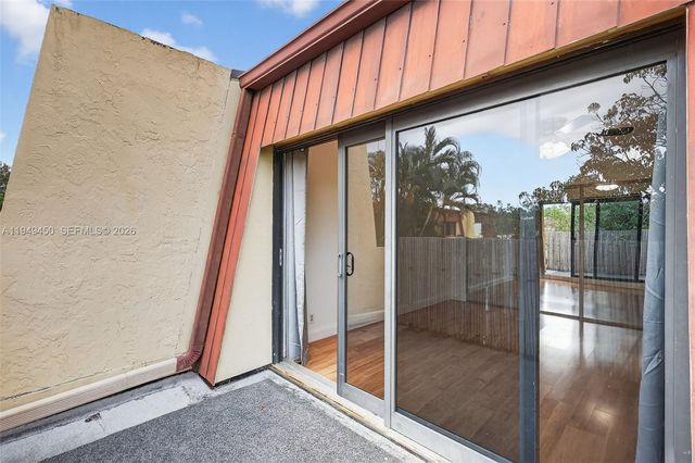 3516 Gardens East Dr A, Palm Beach Gardens, FL 33410