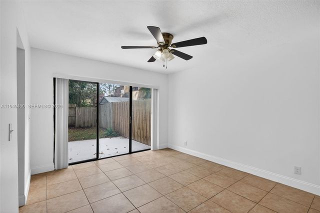 3516 Gardens East Dr A, Palm Beach Gardens, FL 33410