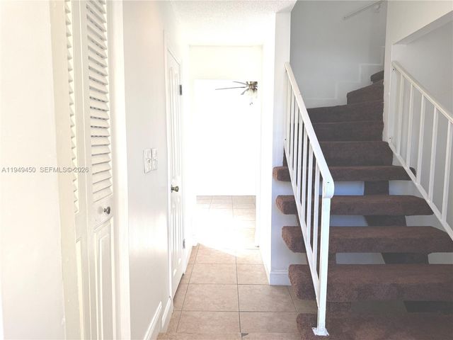 3516 Gardens East Dr A, Palm Beach Gardens, FL 33410