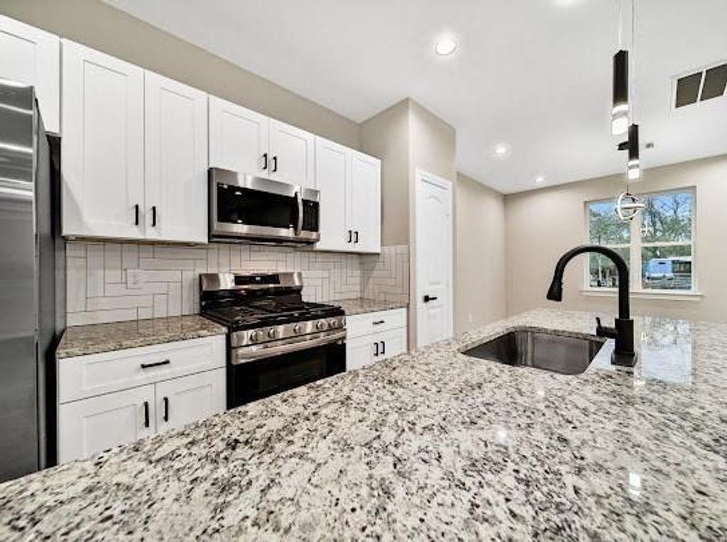 7414 Mount Street, Houston, TX 77088