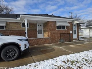 18595 Stephens Drive, Eastpointe, MI 48021