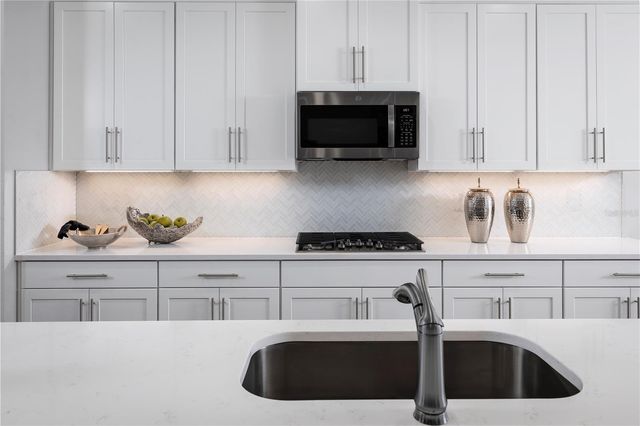 1731 UPLAND LANE, Winter Haven, FL 33884