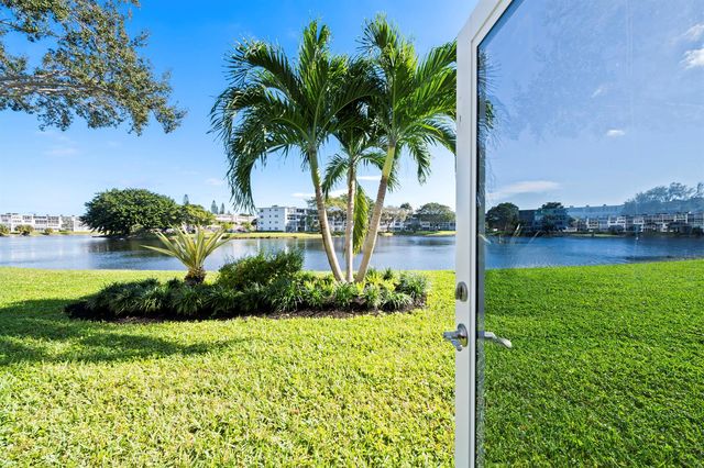 1111 CAMBRIDGE E, Deerfield Beach, FL 33442
