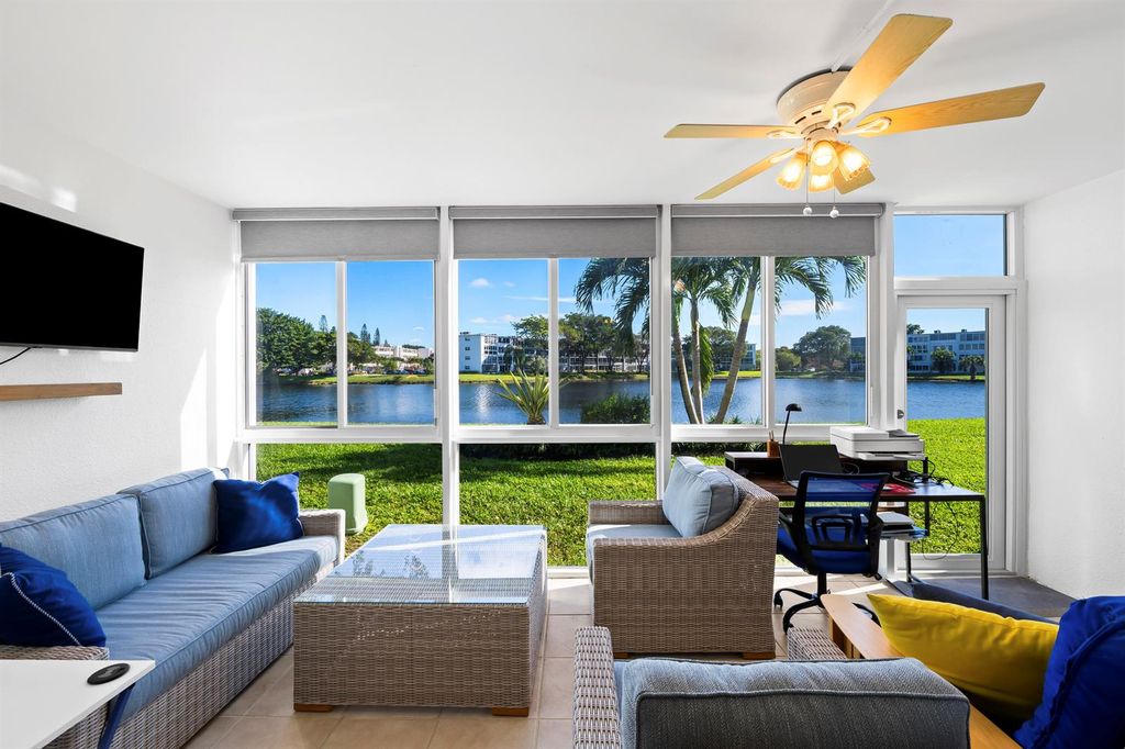 1111 CAMBRIDGE E, Deerfield Beach, FL 33442