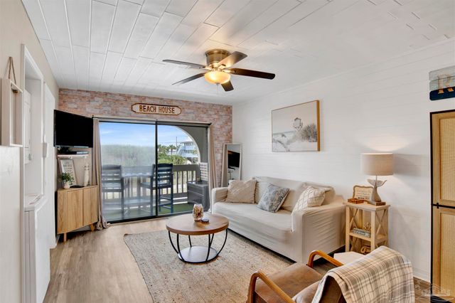 930 W Beach Blvd 106, Gulf Shores, AL 36542