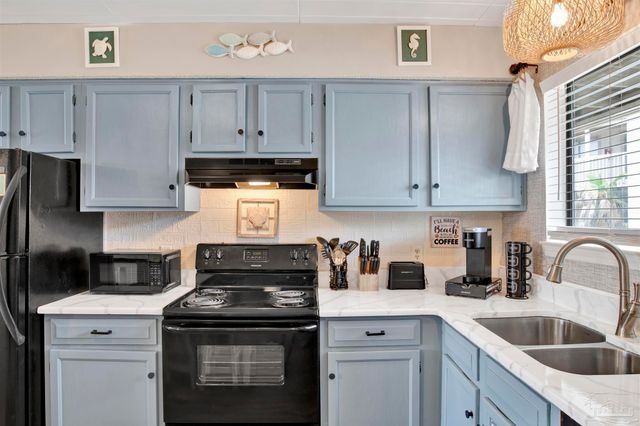 930 W Beach Blvd 106, Gulf Shores, AL 36542