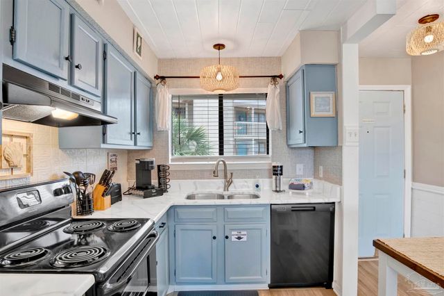 930 W Beach Blvd 106, Gulf Shores, AL 36542