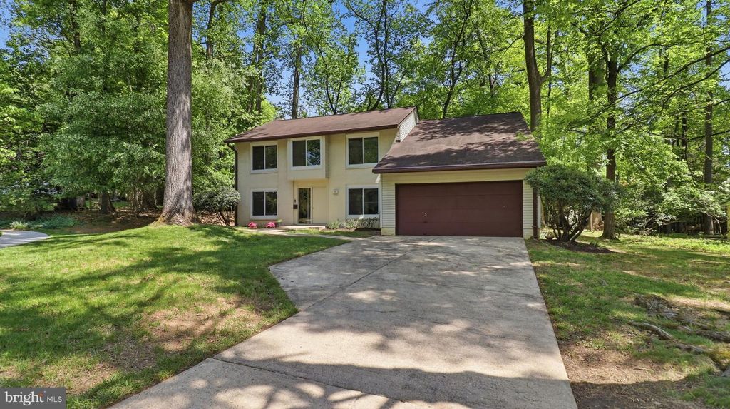 Image 6 of property listing at 3 DON MILLS CT, Rockville, MD 20850