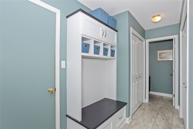 4643 Elm Street, West Des Moines, IA 50265