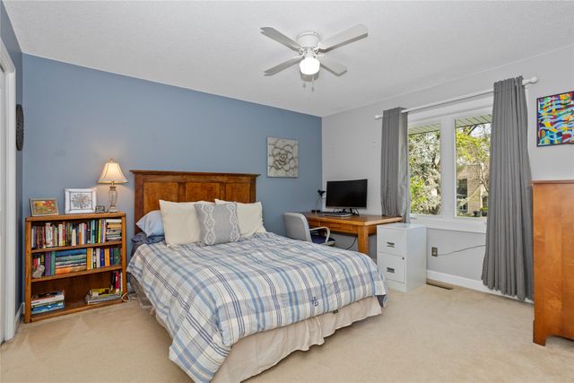 4643 Elm Street, West Des Moines, IA 50265