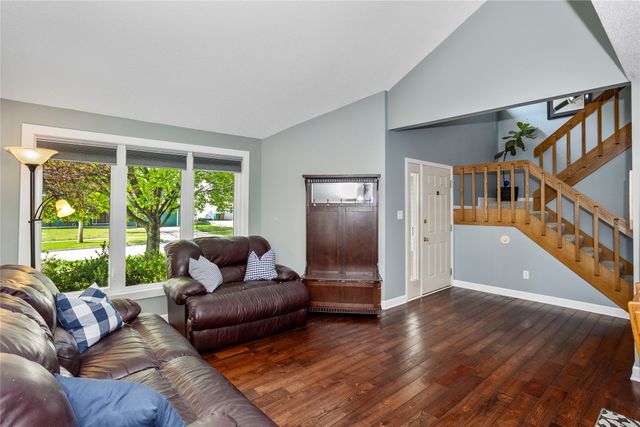 4643 Elm Street, West Des Moines, IA 50265