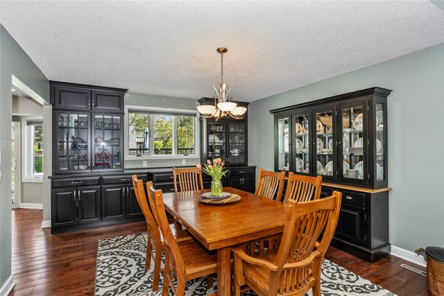 4643 Elm Street, West Des Moines, IA 50265