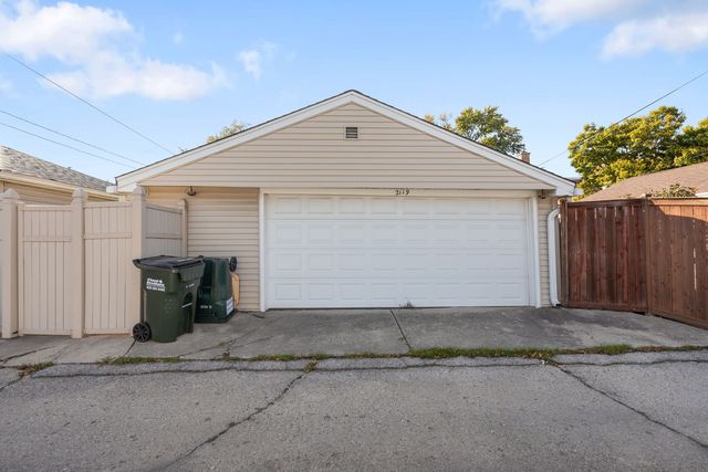 2119 N 75th Court, Elmwood Park, IL 60707