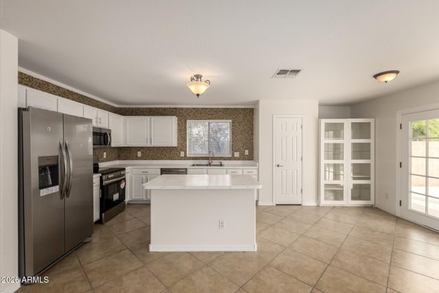 11467 W AUSTIN THOMAS Drive, Surprise, AZ 85378