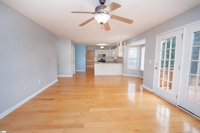 125 Eagleston Lane, Simpsonville, SC 29680