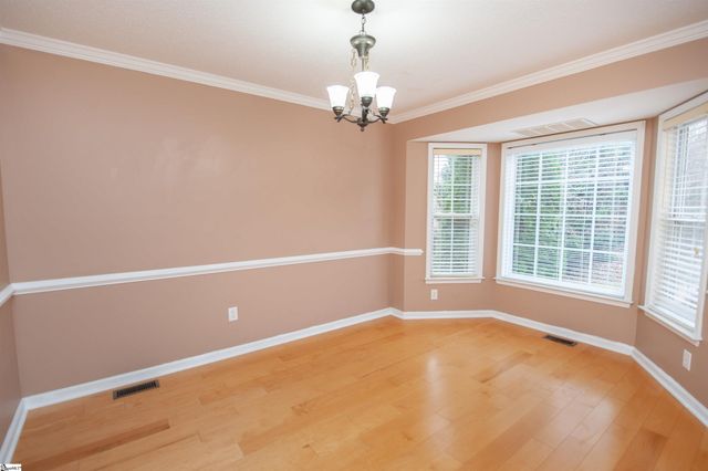 125 Eagleston Lane, Simpsonville, SC 29680