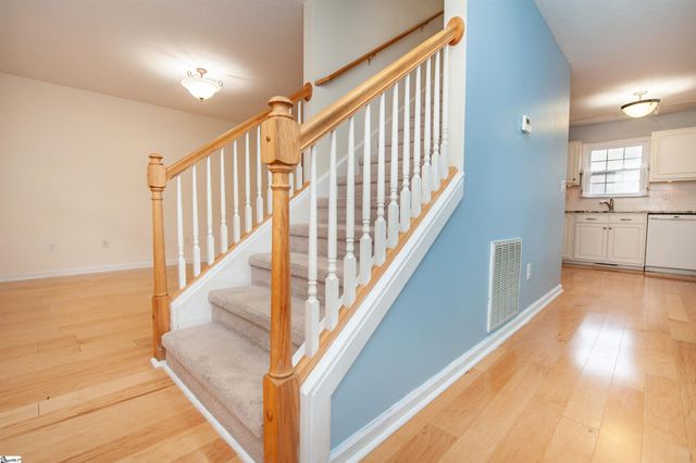 125 Eagleston Lane, Simpsonville, SC 29680