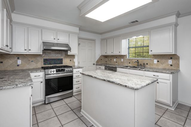 13515 Longtree Drive, Little Rock, AR 72223