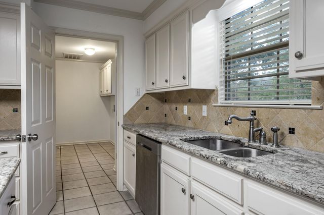 13515 Longtree Drive, Little Rock, AR 72223