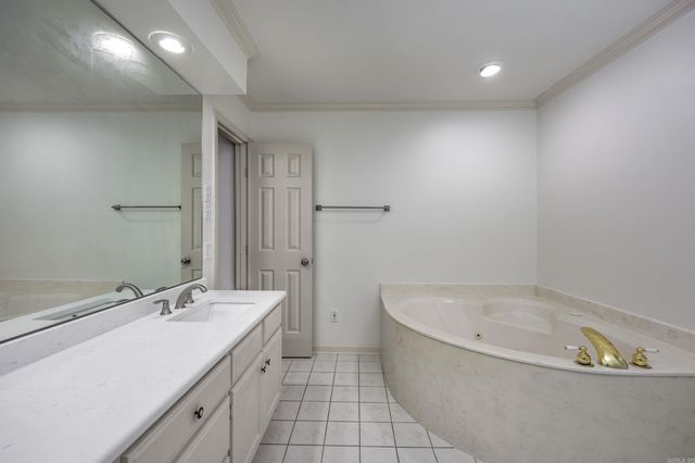 13515 Longtree Drive, Little Rock, AR 72223