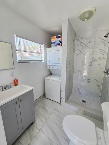 534 21st Street B, West Palm Beach, FL 33407